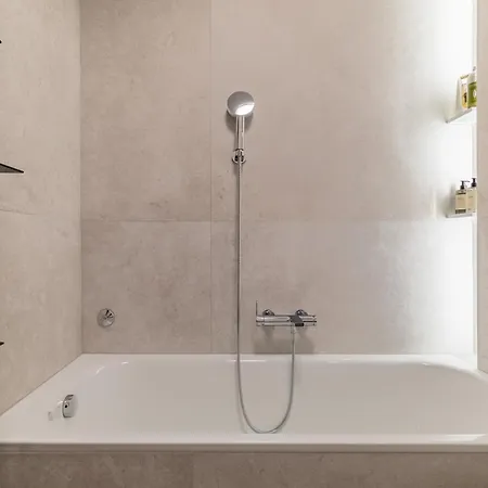 Mariuci With Lush Terrace And Private Garage Spalato